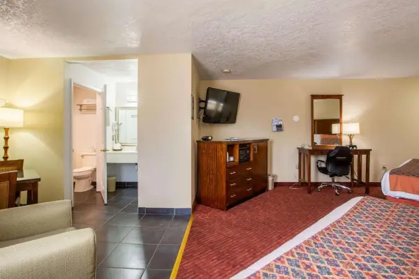 Sandia Peak Inn, a Howard Johnson by Wyndham Main image